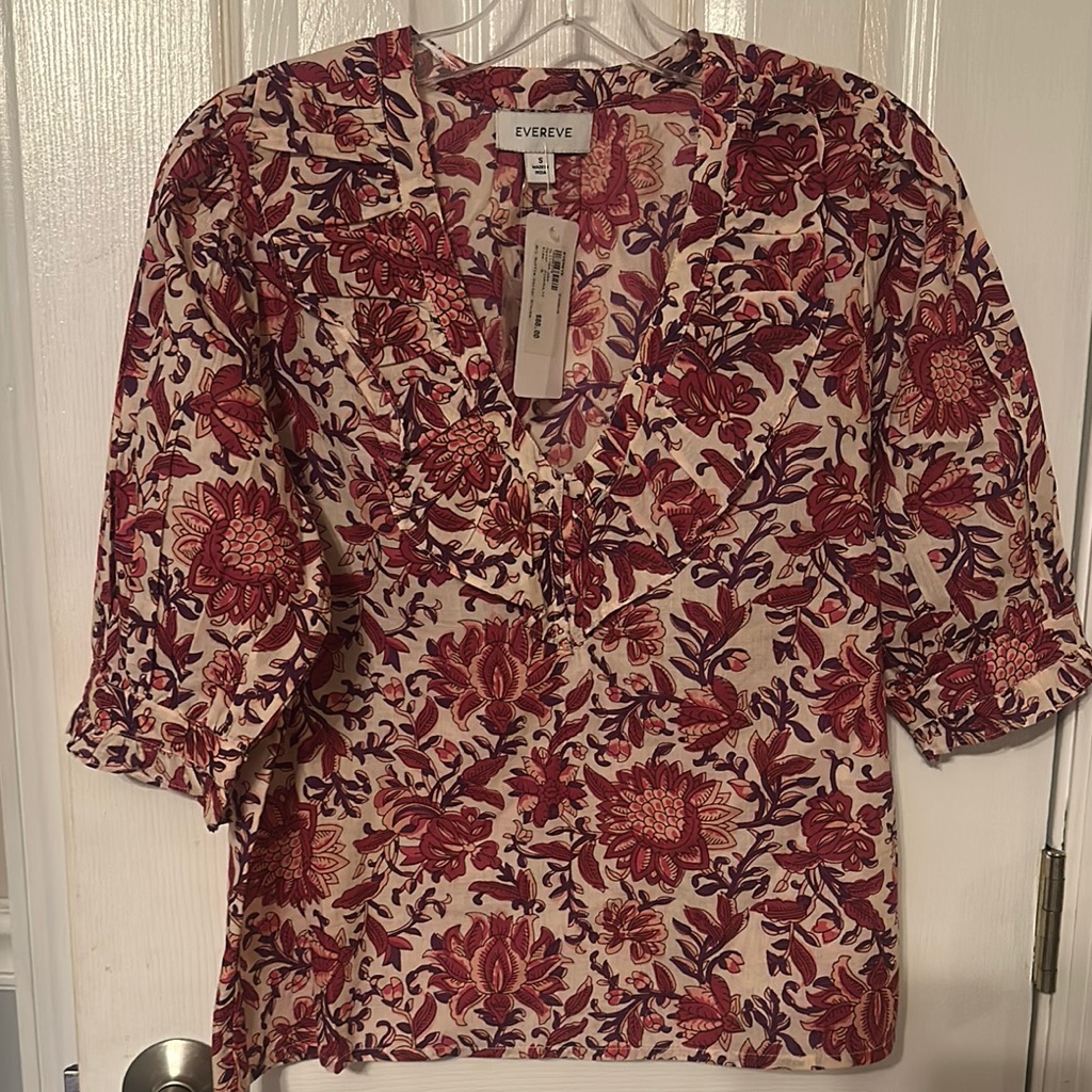 Evereve Nwt Ari Ruffle Collar V Neck Blouse
